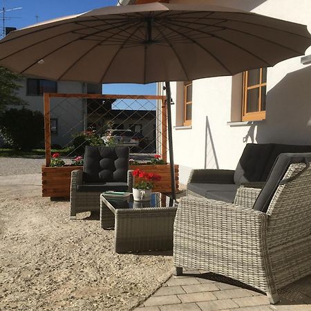 Landhof Sedlmair Apartamento Gilching Exterior foto